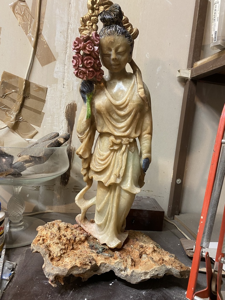 Statuette