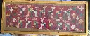 Fragments de tapis anciens, sous verre, 3 de taille différente. Faire une offre.  Antique carpet fragments, under glass, 3 of different sizes. Make an offer.
