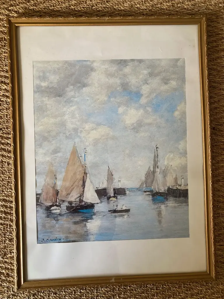 Tableau marine ancienne, repro d'Eugène Boudin ( 1824-1898). Encadré sous verre.                                              Antique marine painting, reproduction by Eugène Boudin (1824-1898). Framed under glass.