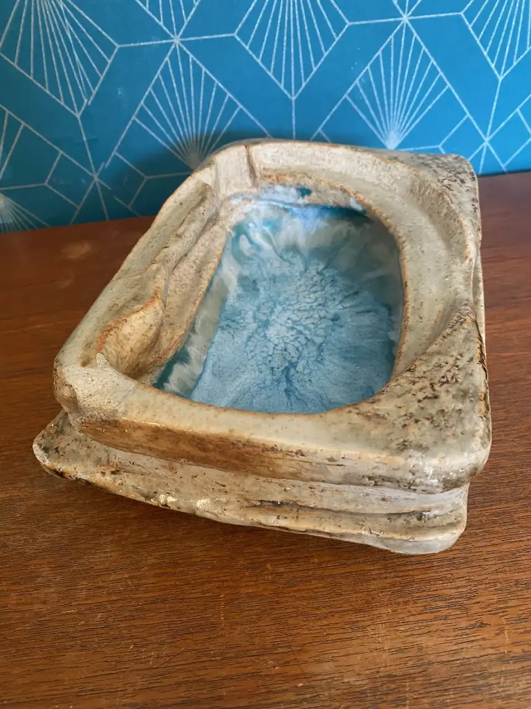 Vide poche en grès, attribué à , BARBARA DELFOSSE, céramique ancienne, raku.                                   Stoneware empty pocket, attributed to BARBARA DELFOSSE, old ceramic, raku.