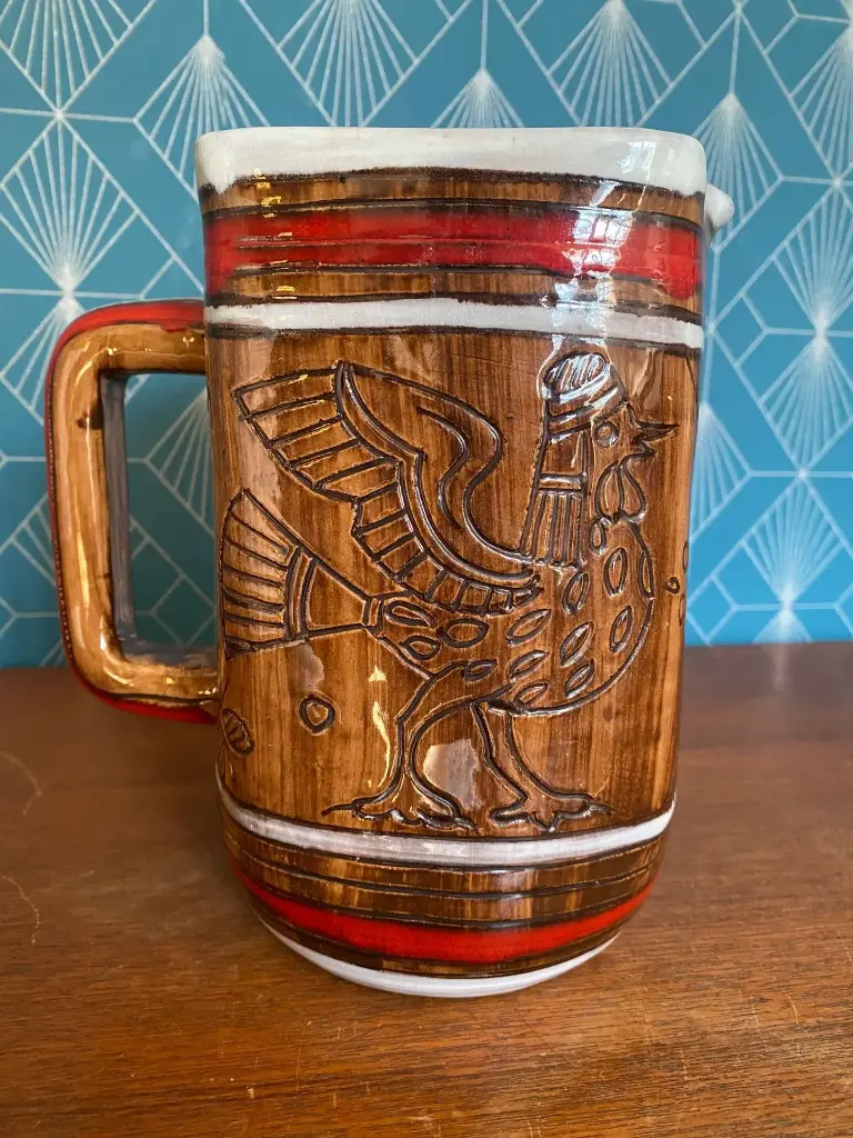 Ancien pichet en Céramique émaillée, école Italienne Romacréa, des années 60.                                                           Antique ceramic pitcher with enamel glaze, from the Italian Romacrea workshop, dating from the 1960s.