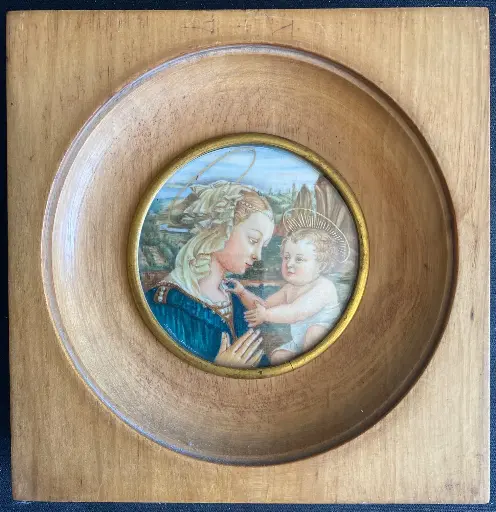 Jolie miniature ancienne, " La vierge à l'enfant" cadre en bois et contour en laiton. En bel état et finement peint. Monogrammé au dos. de 1948.